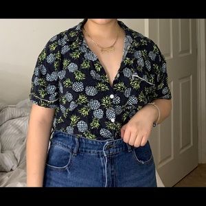Button up tee pineapple design